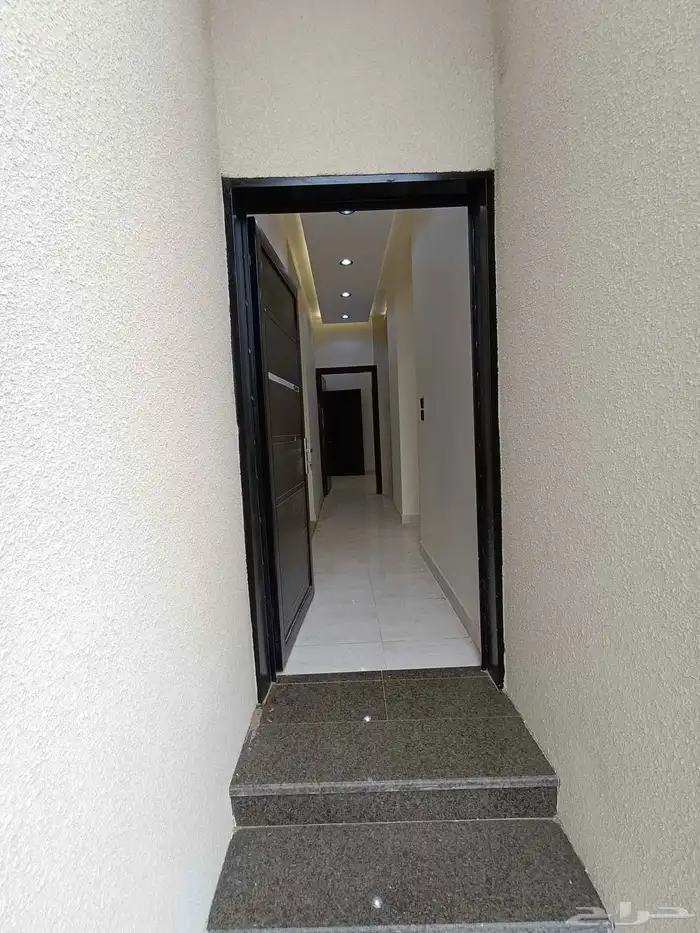 للبيع ادوار ارضيه وعلويه مدخل مستقل تشطيبات Vib 2