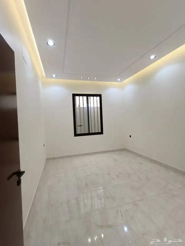 للبيع ادوار ارضيه وعلويه مدخل مستقل تشطيبات Vib 16