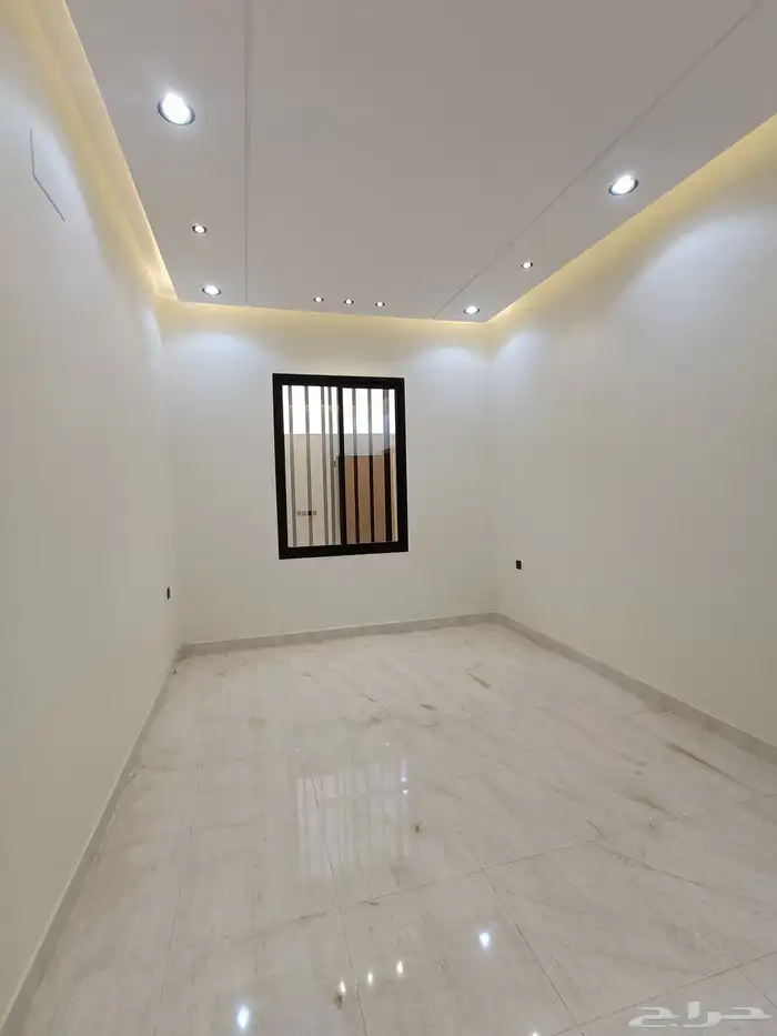 للبيع ادوار ارضيه وعلويه مدخل مستقل تشطيبات Vib 7