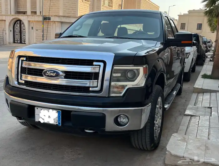 للبيع وانيت فورد اف f150 موديل 2014 غمارتين 1