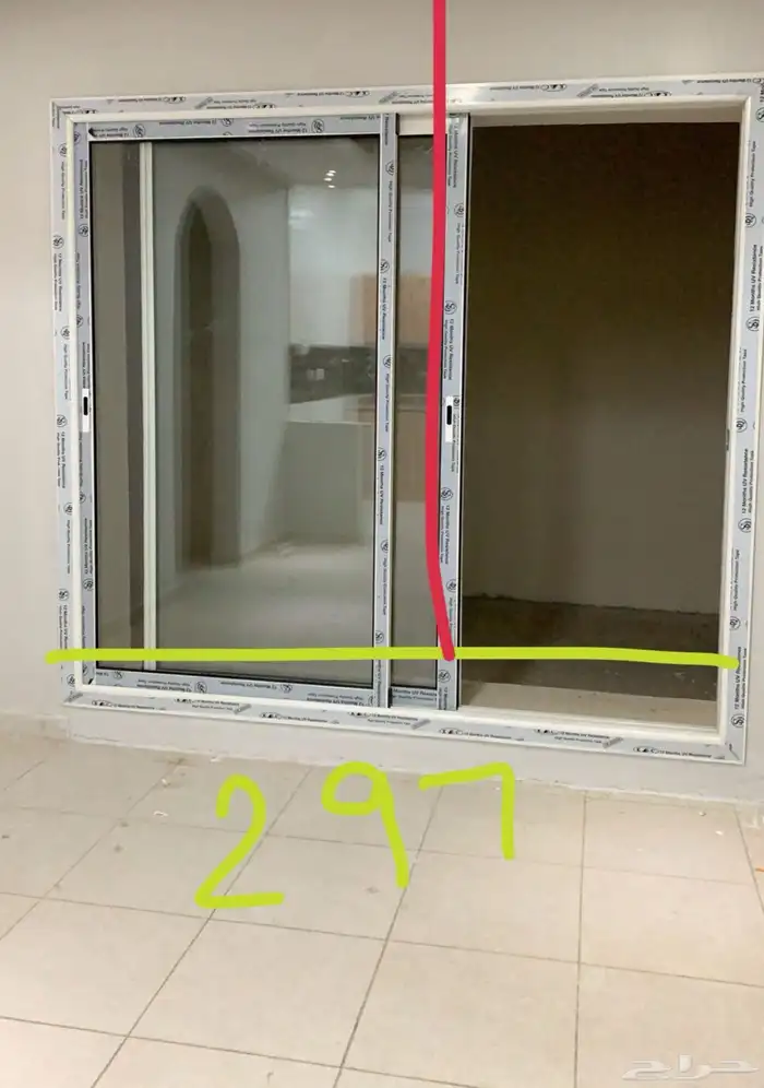 نافذة المنيوم سحاب للبيع عرض 2 26 م وإرتفاع 2 05م 0