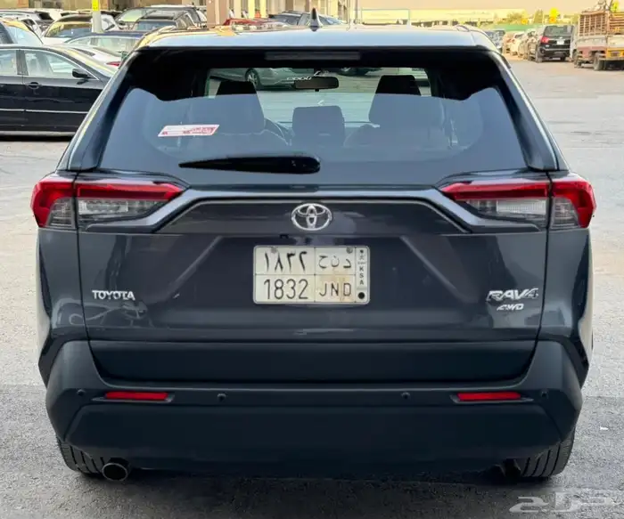 تويوتا راف فور 2021 بنزين 12