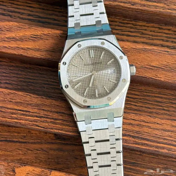 ساعات اوديمار بيجيه 1 AP 16