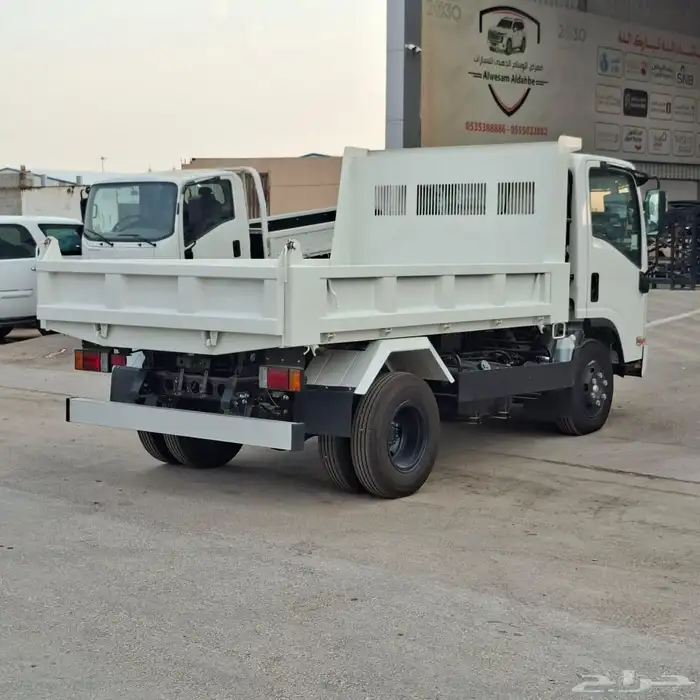 قلاب ايسوزو 2024 خليجي سعة المحرك 3.0 الطن 4 السعر 138 شامل 4