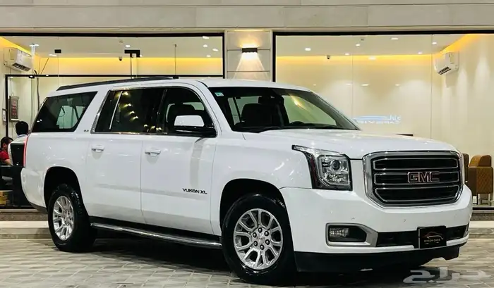 يوكن 2016 SLE طويل ( بحالة ممتازة ) 0