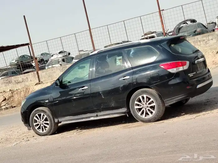 متوفر جميع قطع غيار سيارة نيسان باثفندر موديل 2016 2