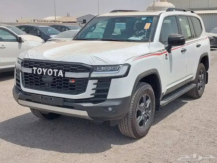 تويوتا لاندكروزر GR.S Hybrid موديل 2025 0