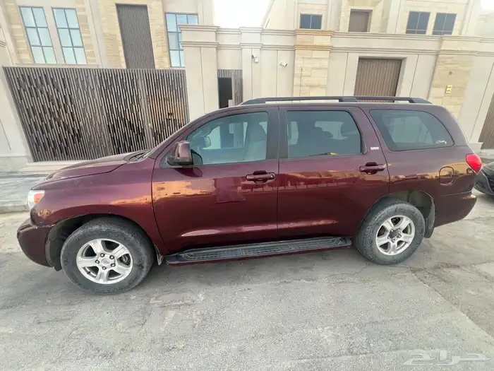 للبيع تيوتا سكويا موديل 2009 3