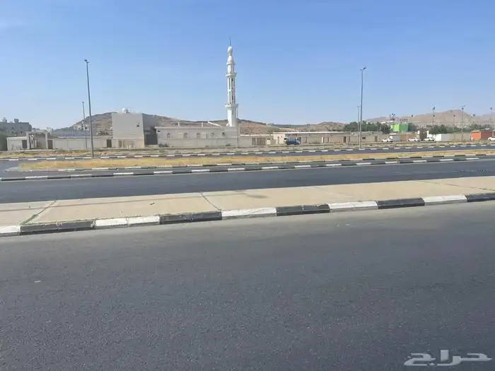 للبيع مجم ع استراحات عزاب ممي ز في وادي وج   الطائف 0
