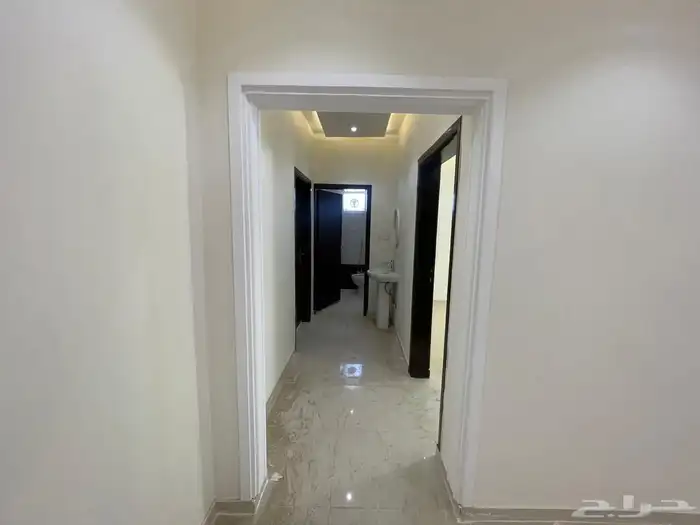 شقه للايجار حي الرمال 7
