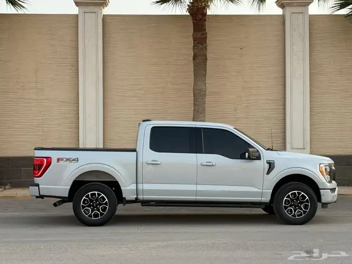 فورد 2022 F150 V8 FX4 2