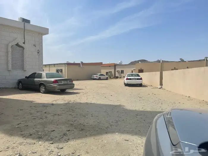 للبيع مجم ع استراحات عزاب ممي ز في وادي وج   الطائف 17