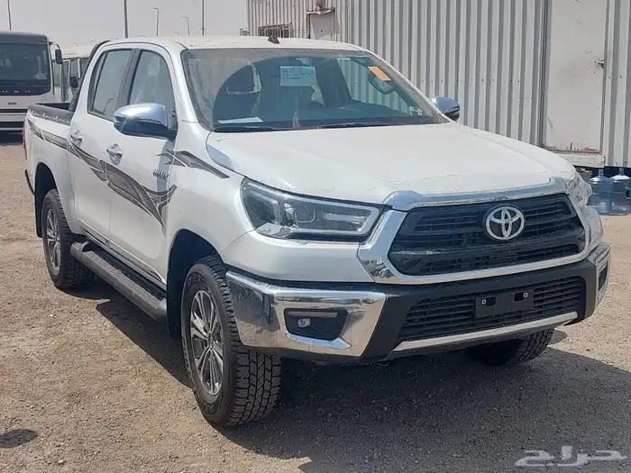 هايلكس سعودي فل بنزين اتوماتيك 2025 0