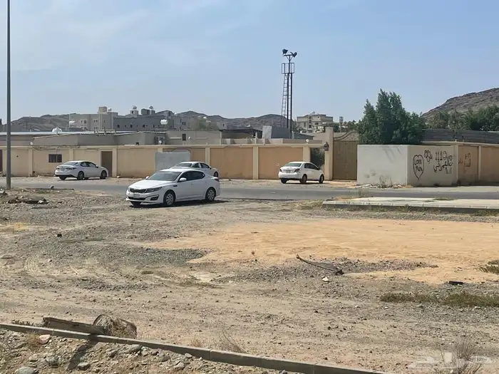 للبيع مجم ع استراحات عزاب ممي ز في وادي وج   الطائف 4