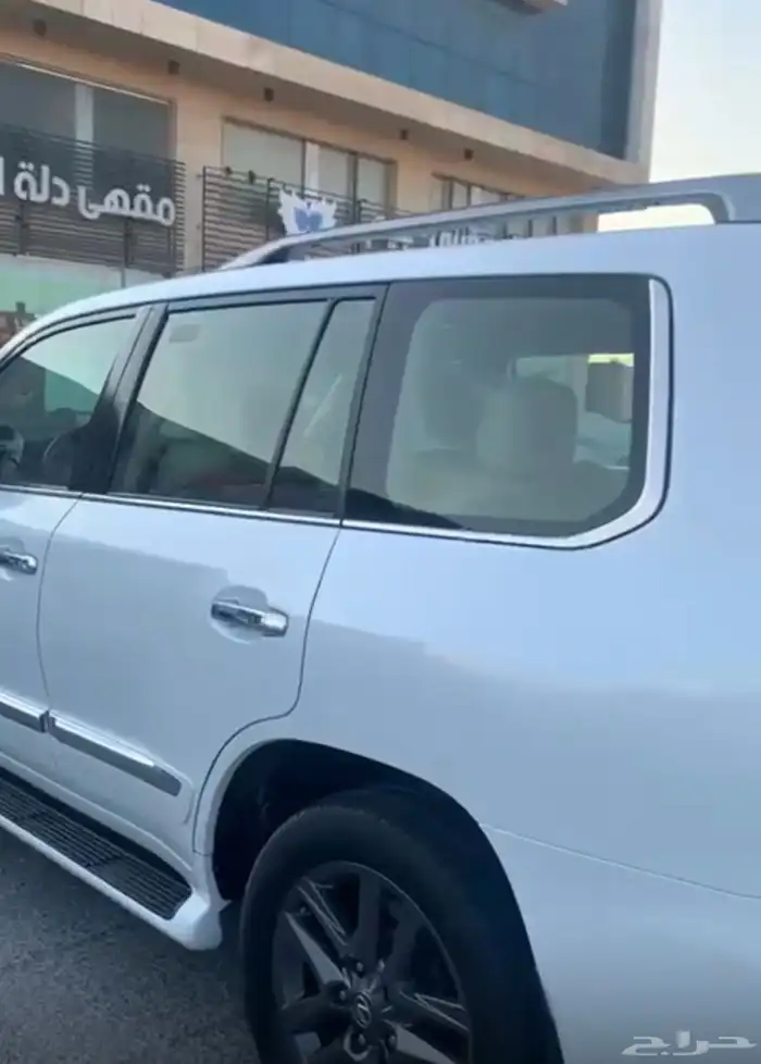 جيب ليكزس للبيع 3