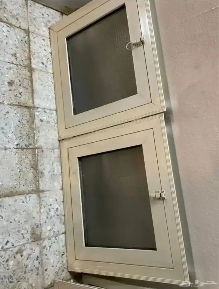 شبابيك مغسلة شباك مكيف طارد حمام 1