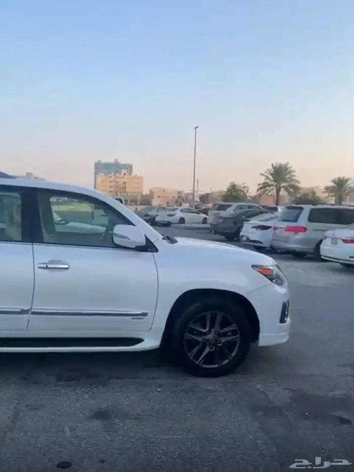 جيب ليكزس للبيع 2