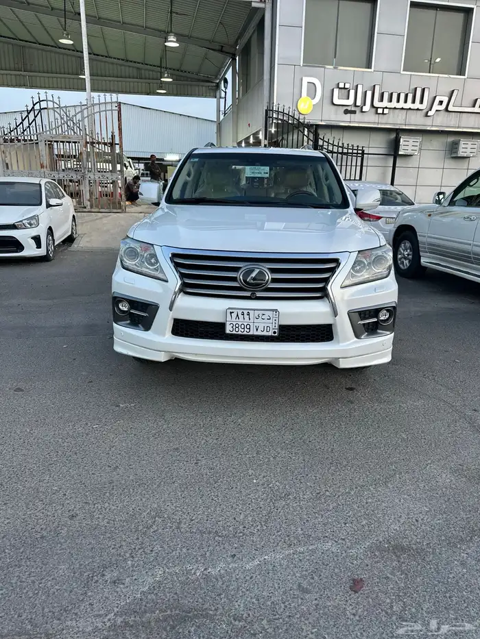 لكزس Lx570 موديل 2015 فل كامل 1