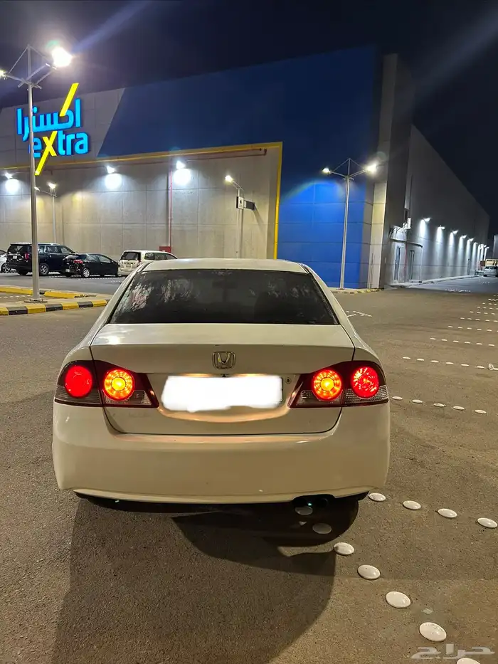 للبيع هوندا سيفيك 2007 نظيف جدا جدا استخدام الوالد 3