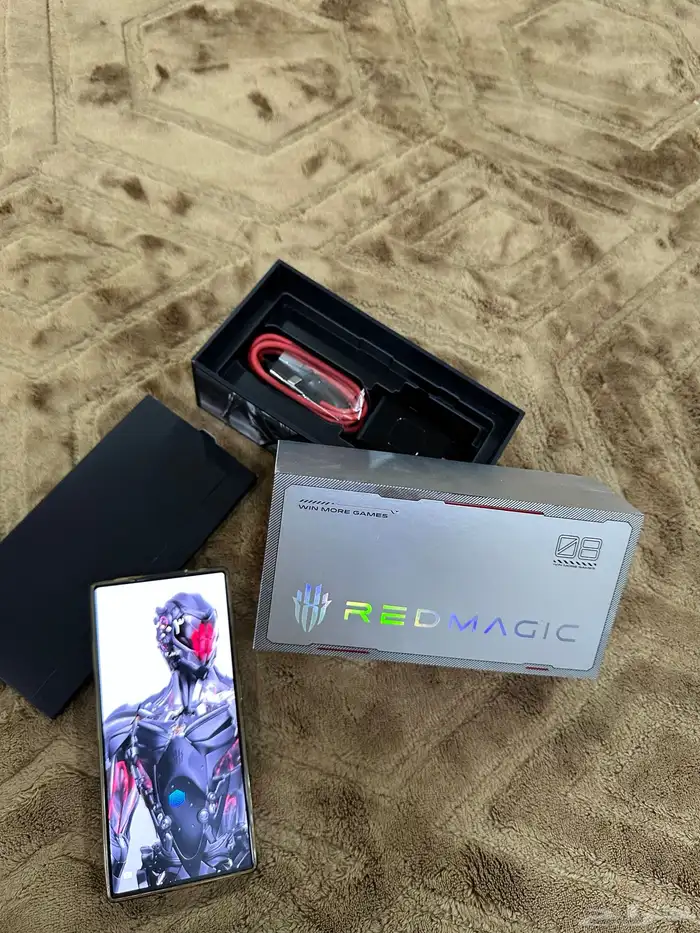 جوال رد ماجيك8 0