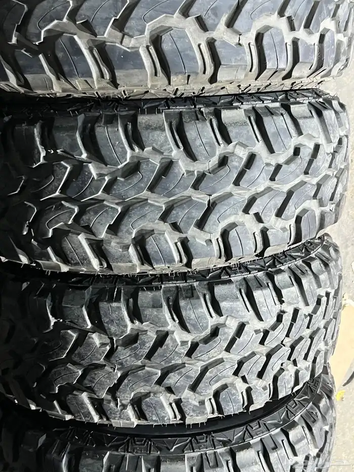 كفرات حجري كامل مقاس 265 75 16 14