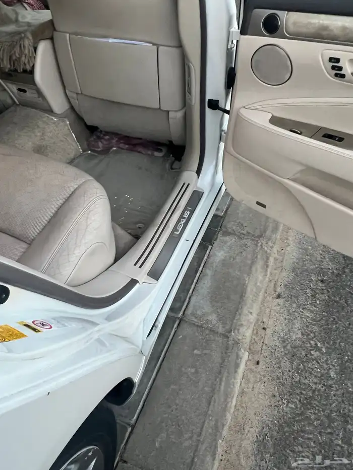 للبيع لكزس 460  2013 لارج سعودي ابيض الداخل اف وايت 15