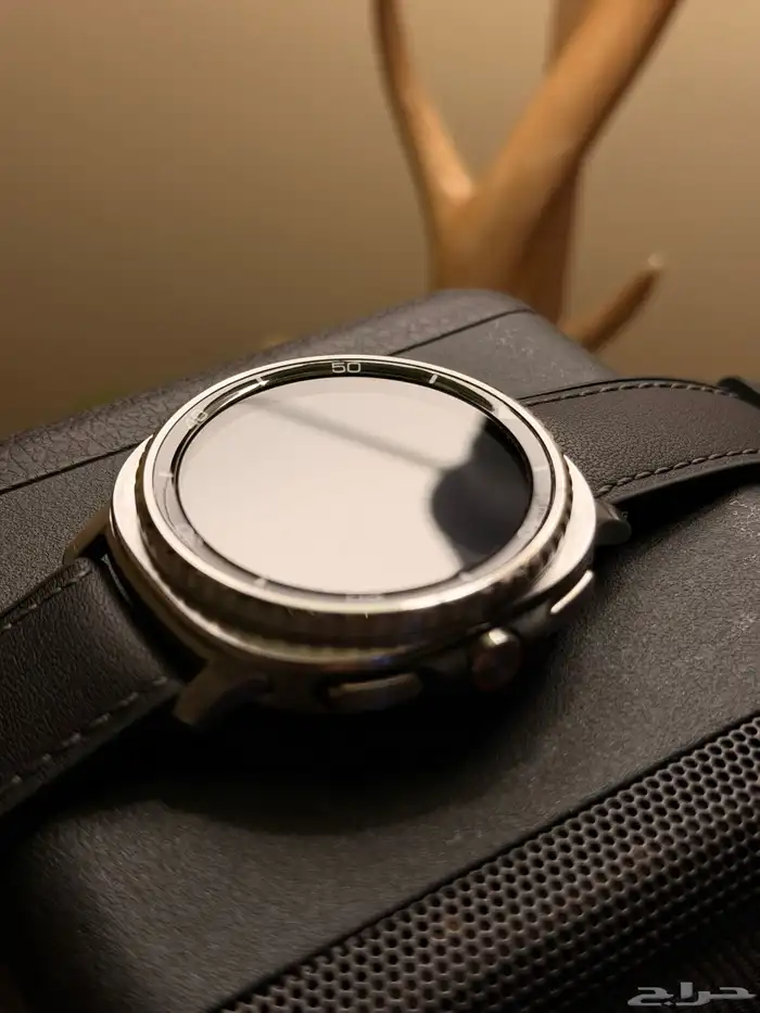 Samsung Galaxy watch 8 classic 1