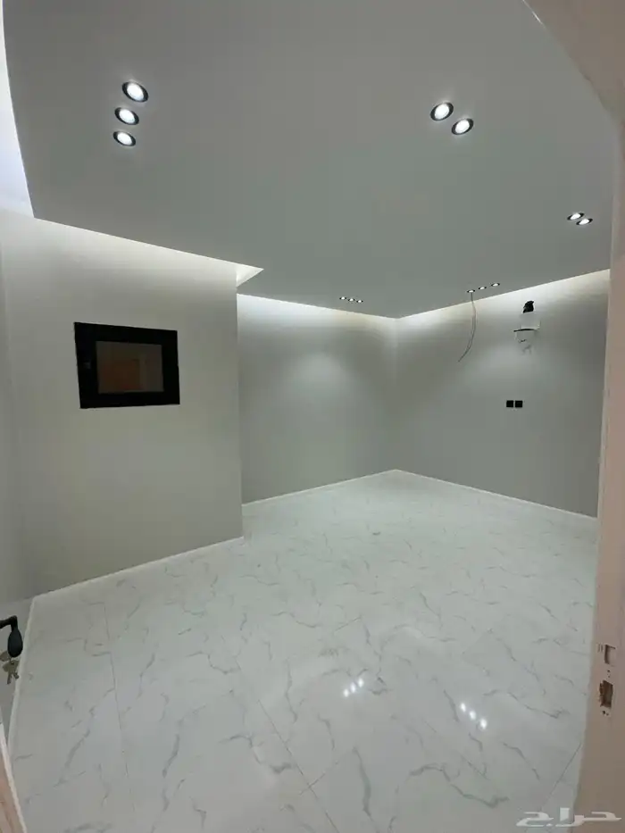 فله للبيع بالدمام حي الضاحيه الثاني 16