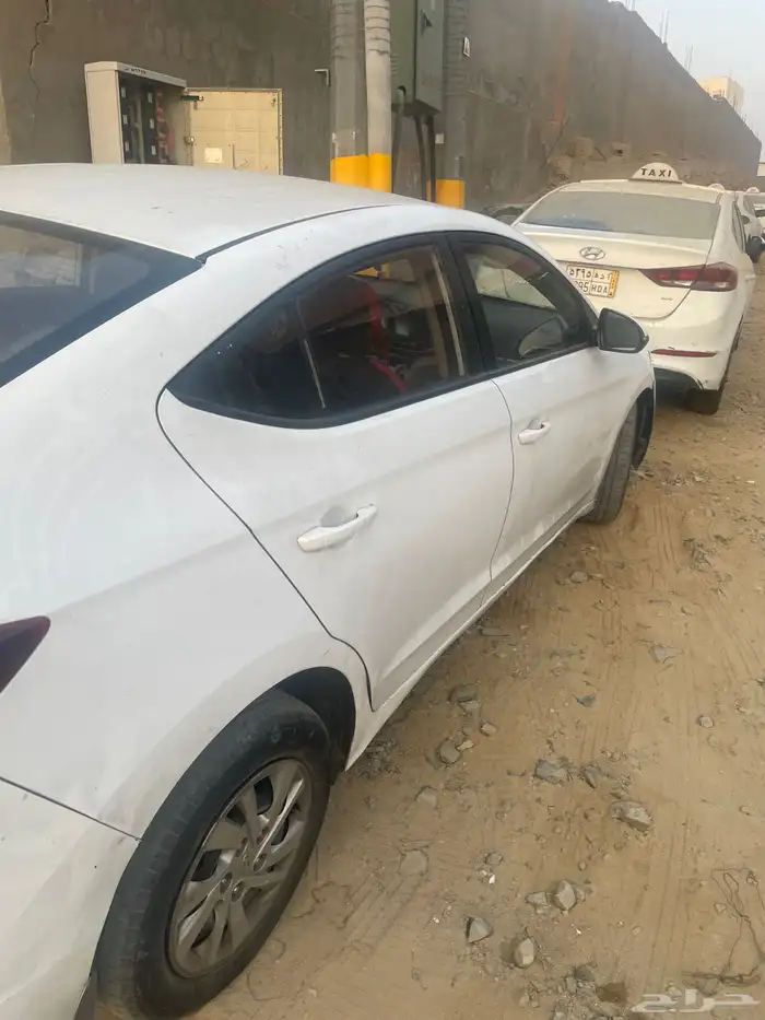 سيارات هيونداي النترا محوله من ليموزين الي خصوصي 3