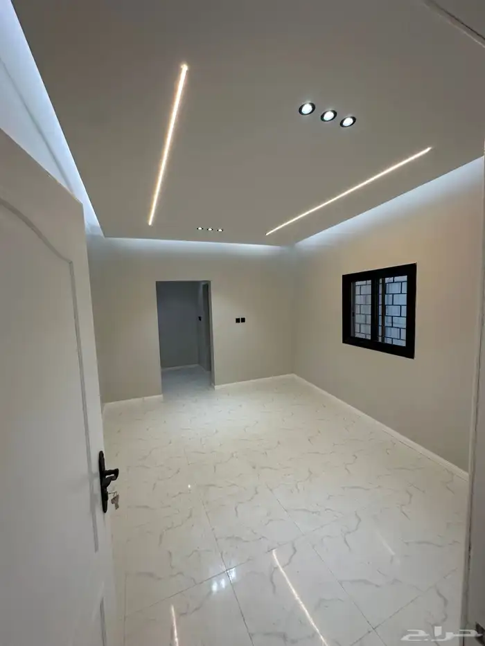 فله للبيع بالدمام حي الضاحيه الثاني 8