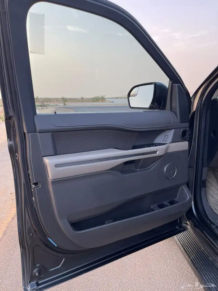 فورد اكسبديشن 2019 نظيف 8