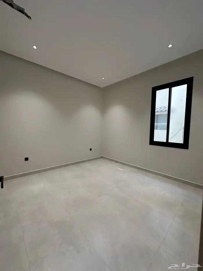 للبيع شقق فاخره في جده حي النزهة 26