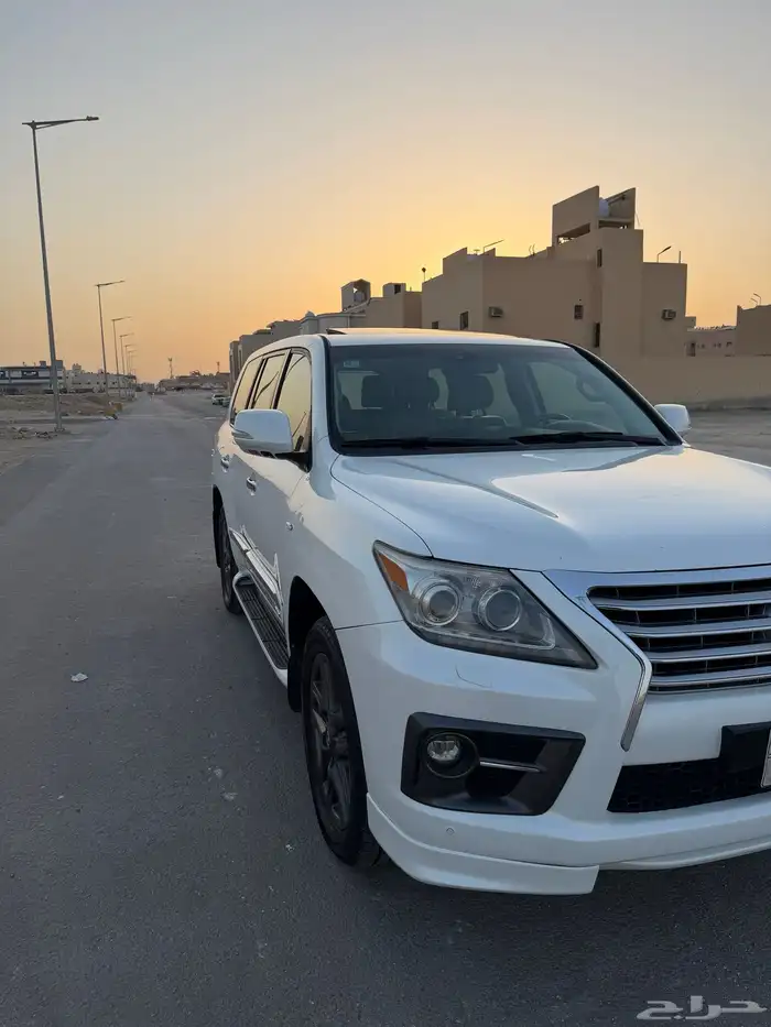 لكزس LX570 16