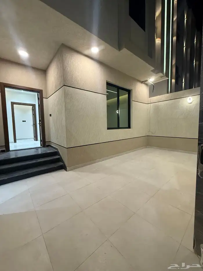 شقه تمليك مدخل خاص العزيزيه 1