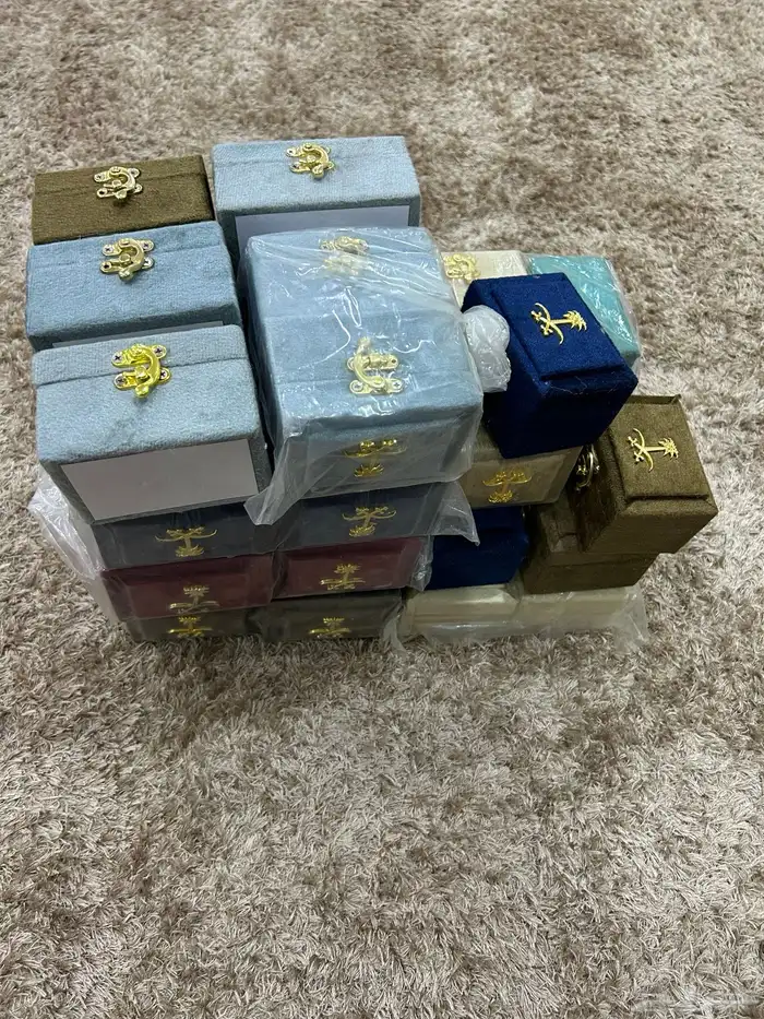 علب عود اوقيه مخمل 1