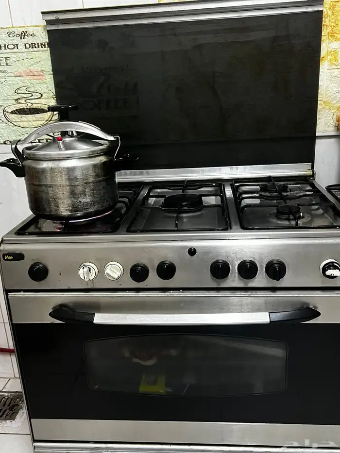 in good condition just have to clean the burner 2