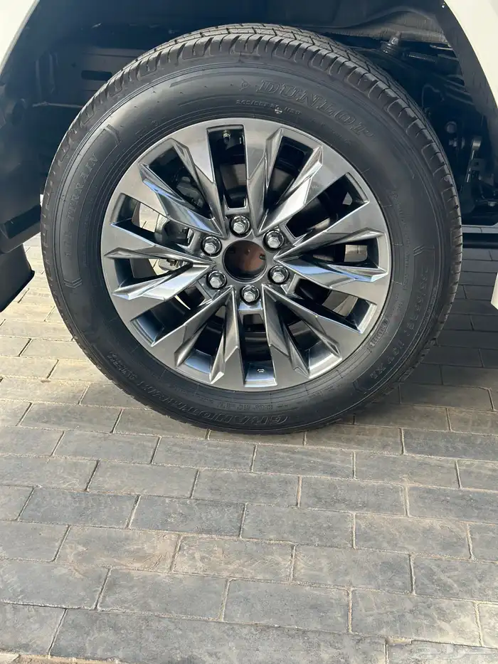 تويوتا لاندكروزر الموديل2025 فل كامل ورد الكويت رقم5 20