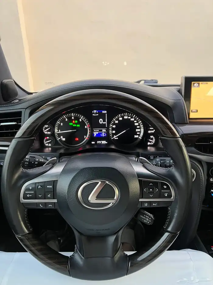 لكزس بلاك ادشن ( تم البيع ) 2020 37