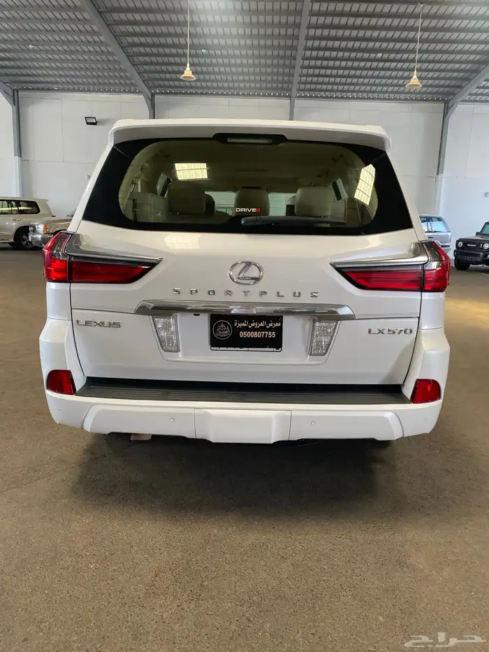 لكزس LX570 2016 عداد 220 فقط خليجي 14