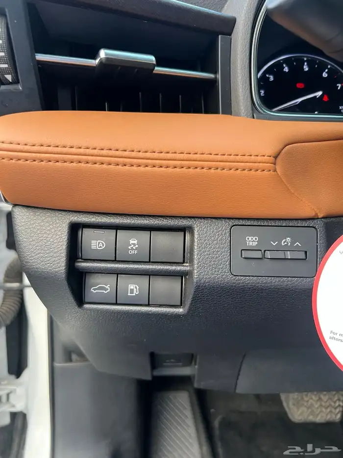 للبيع افالون 2022 بريميوم شبه الجديده 42