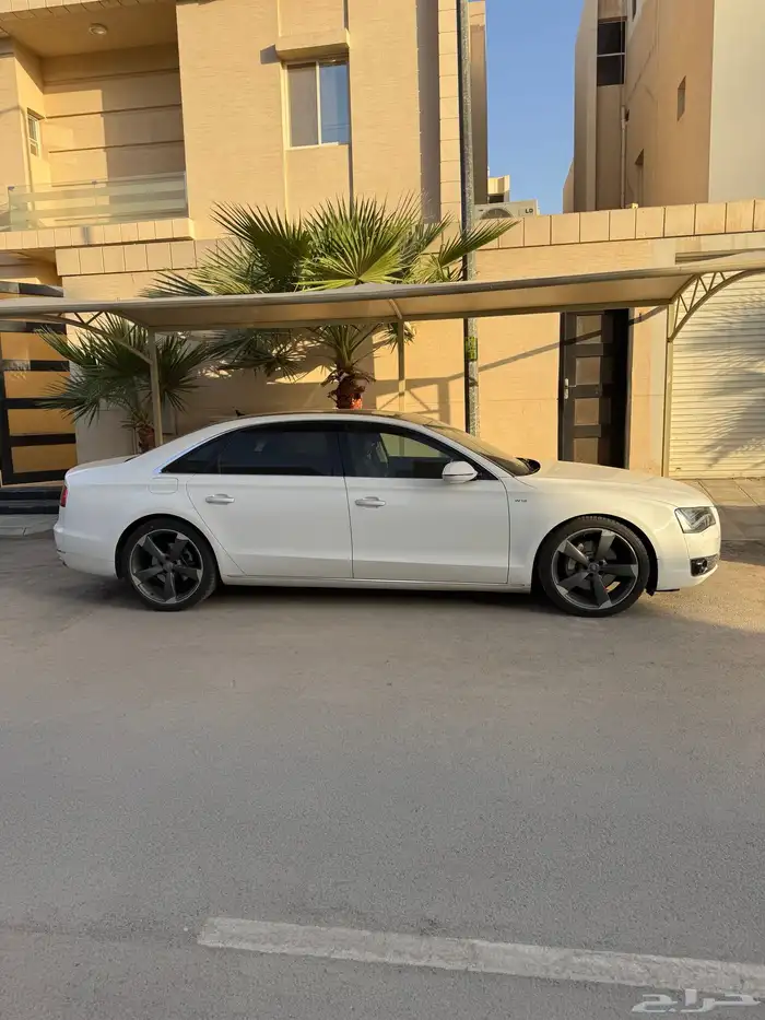اودي اي 8 سماكو 1