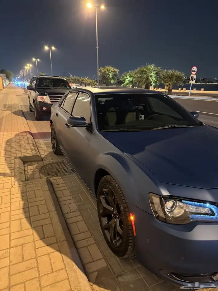 للبيع كرايزلر S300 4