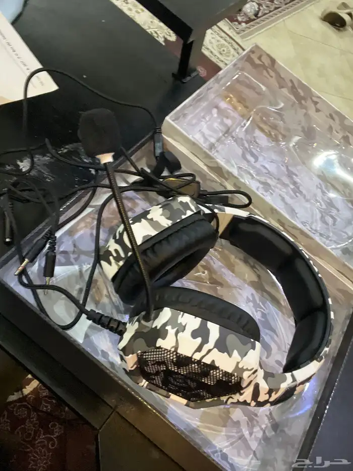 سماعه جديده ونضيفه مافيها اي شي ولا استعملتها 0