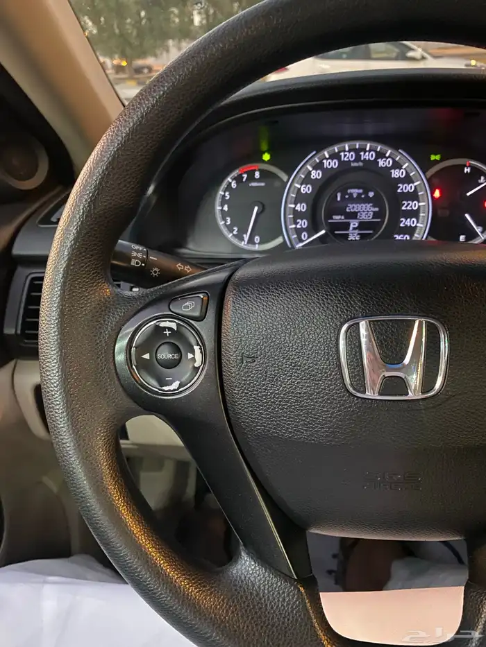 هوندا اكورد 18