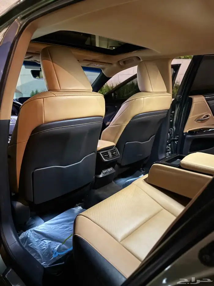 LEXUS ES250 عبداللطيف جميل 16