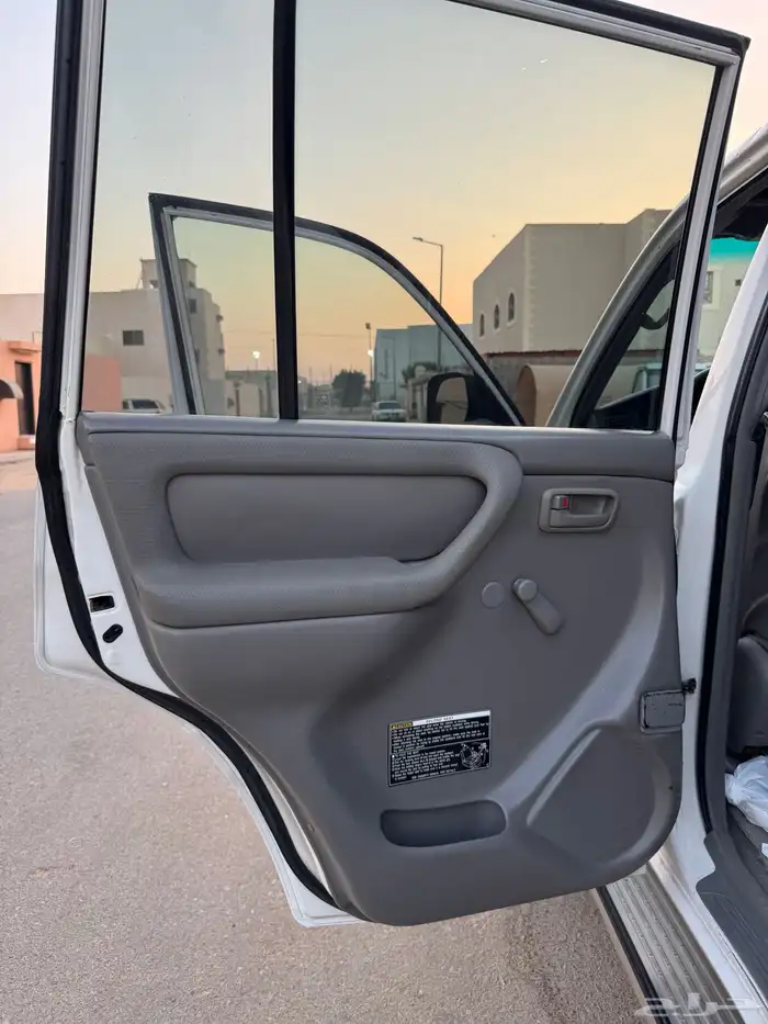 لاند كروزر جي 2004 17