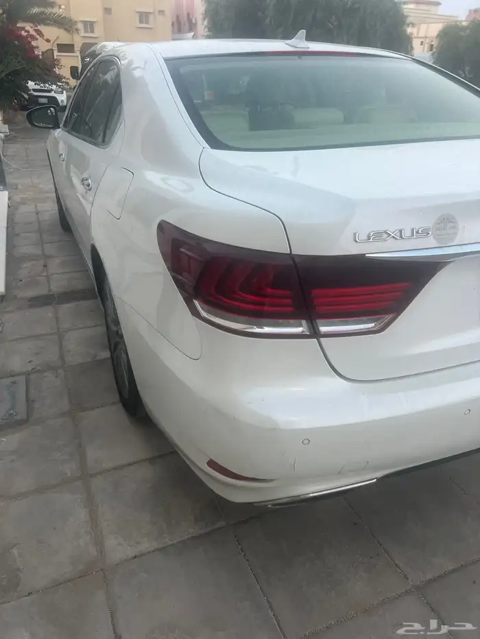 للبيع لكزس 460  2013 لارج سعودي ابيض الداخل اف وايت 1