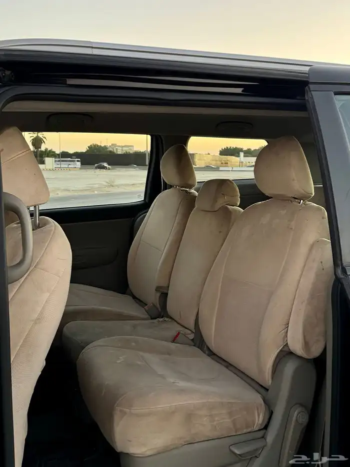 Kia Grand Carnival 2019 - Excellent Condition 6