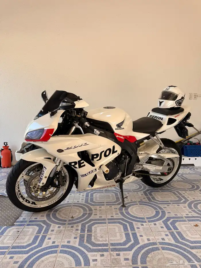 دباب هوندا ريبسول 1000 cc موديل 2007 1