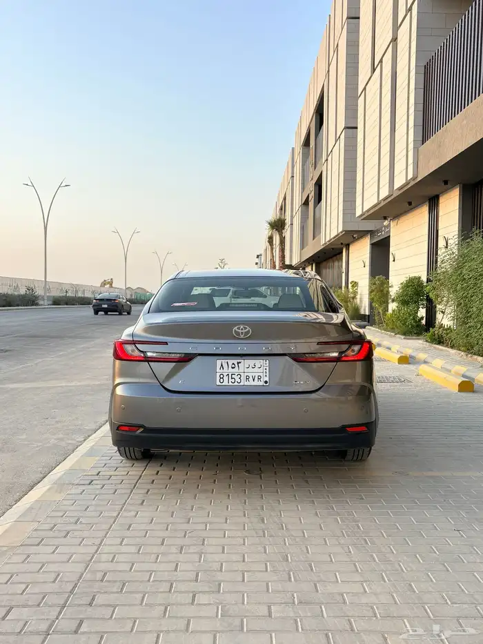 كامري هايبرد 2025 4